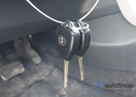 2011 Toyota Corolla S z USA, uszkodzony, nr VIN 2T1BU4EE0BC645958